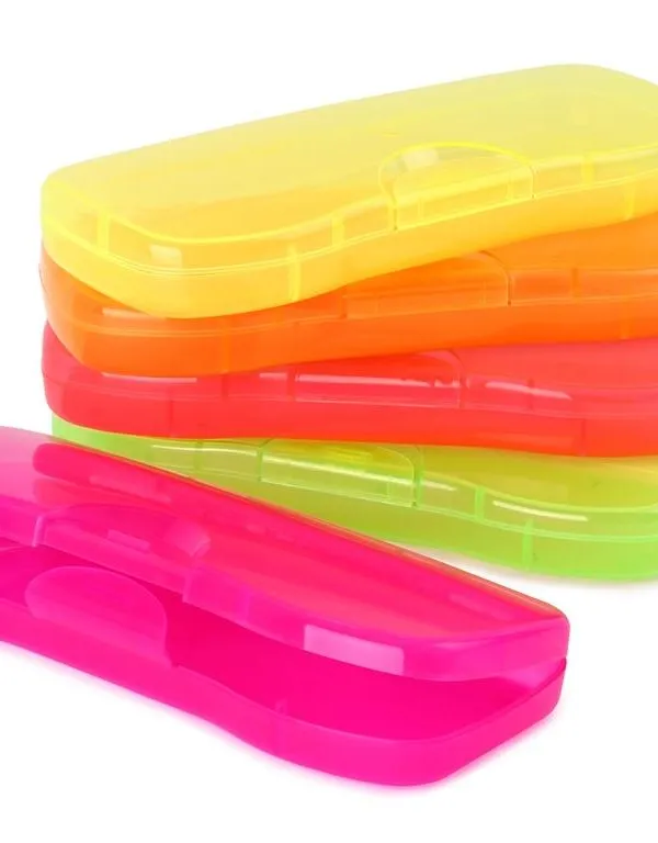 Prece Penālis caurspīdīgs, plastmasas Attēls