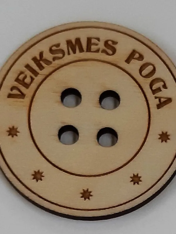 Prece Gravēta koka laimes, veiksmes poga d.4cm Attēls